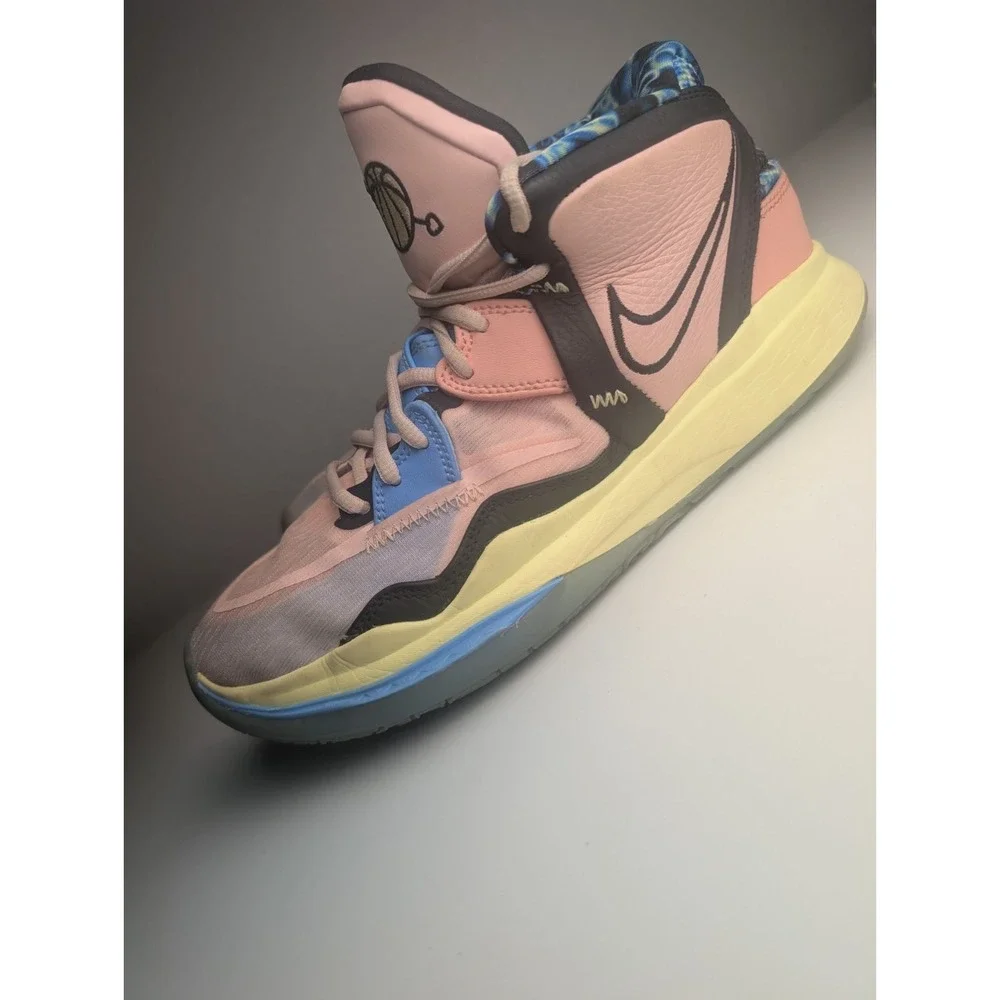 Nike Kyrie Infinity 8 Valentine's Day Basketball Shoes Men's Size 8 Original Box